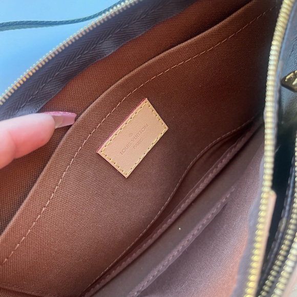 Louis Vuitton  Monogram Multi Pochette Accessories - Picture 10 of 10